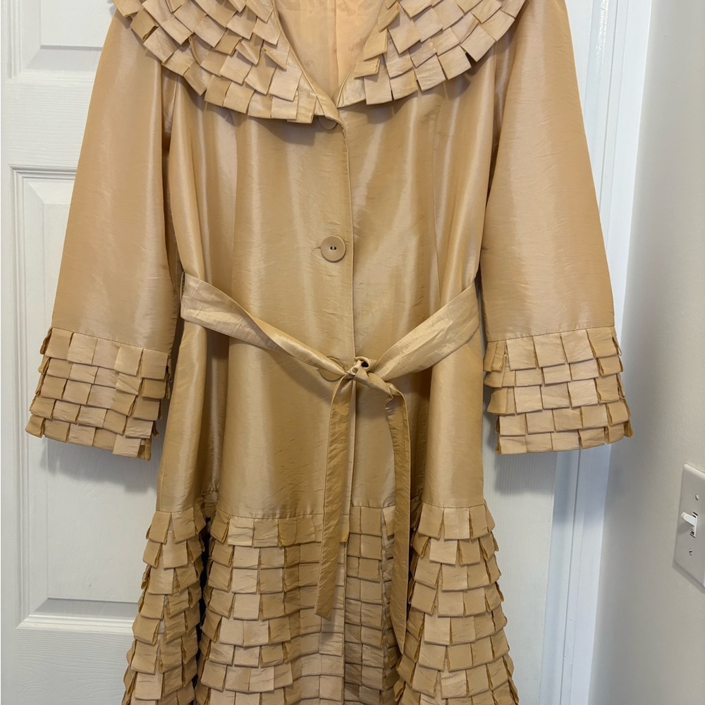 Elegant Tan Women's Coat